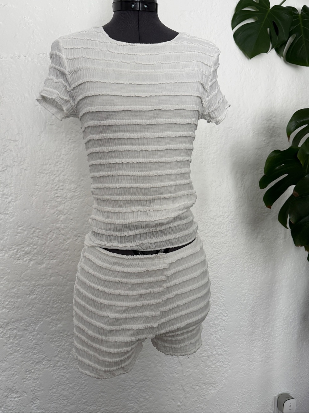 Ruffle White Set